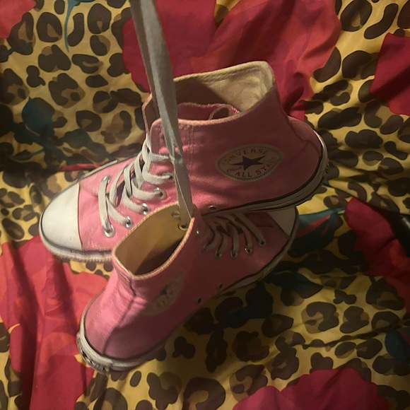 Converse Bubble Gum Pink Hi-top Chucks - Picture 10 of 11